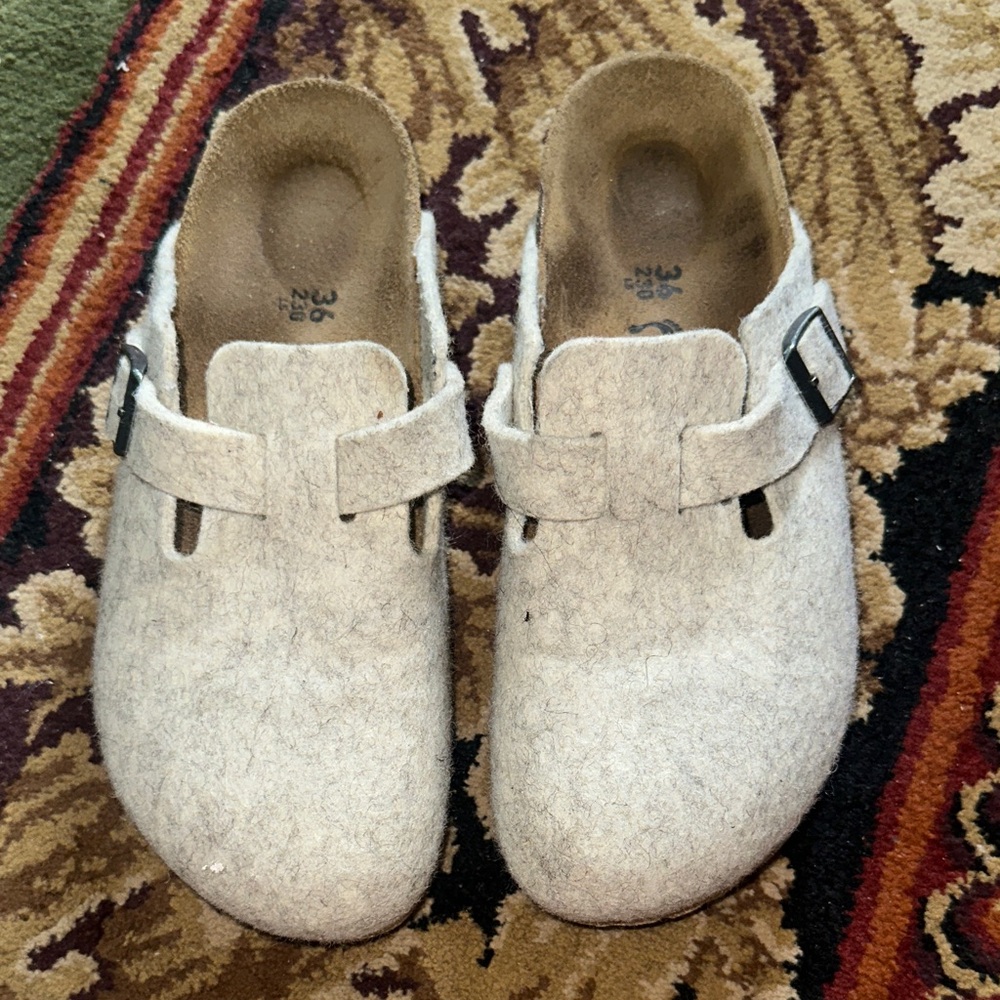 Birkenstock Cream Women's Slippers
